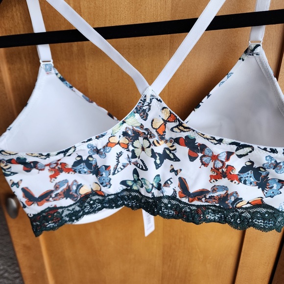 White bra with colorful butterflies - Picture 2 of 4